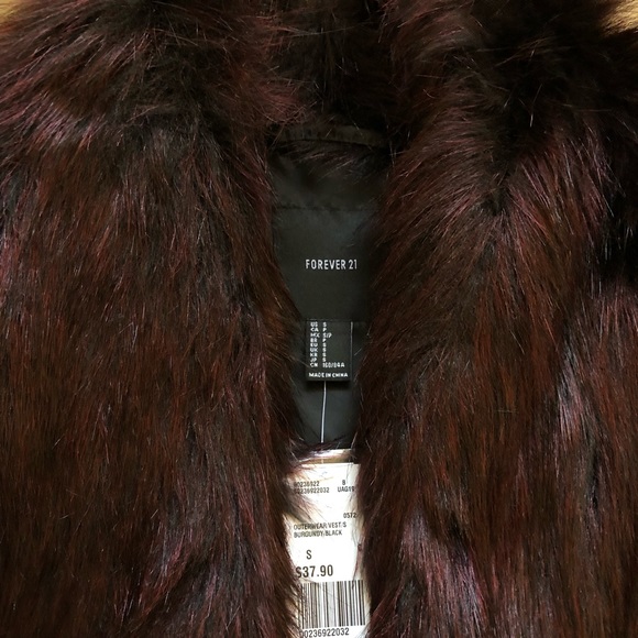 Forever 21 Faux Fur Vest - Picture 3 of 5